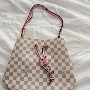 BNWT Fashion bag. Luxury inspired bucket bag